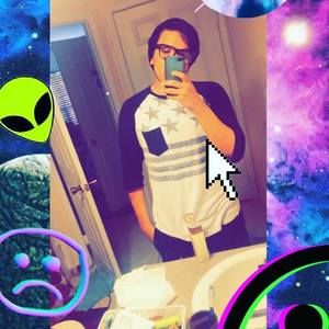 Meet your Posher, Elias gamaliel